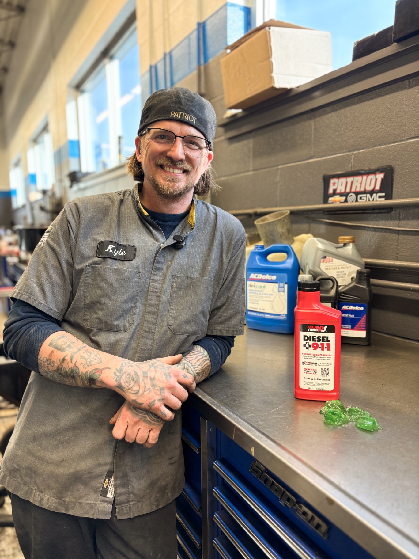 Kyle, a Patriot Chevrolet GMC technician, at his Snap-on toolbox